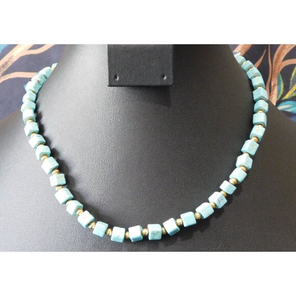 Elegant Faux Turquoise Cube And Gold Tone Beaded Necklace - Picture 3 of 3